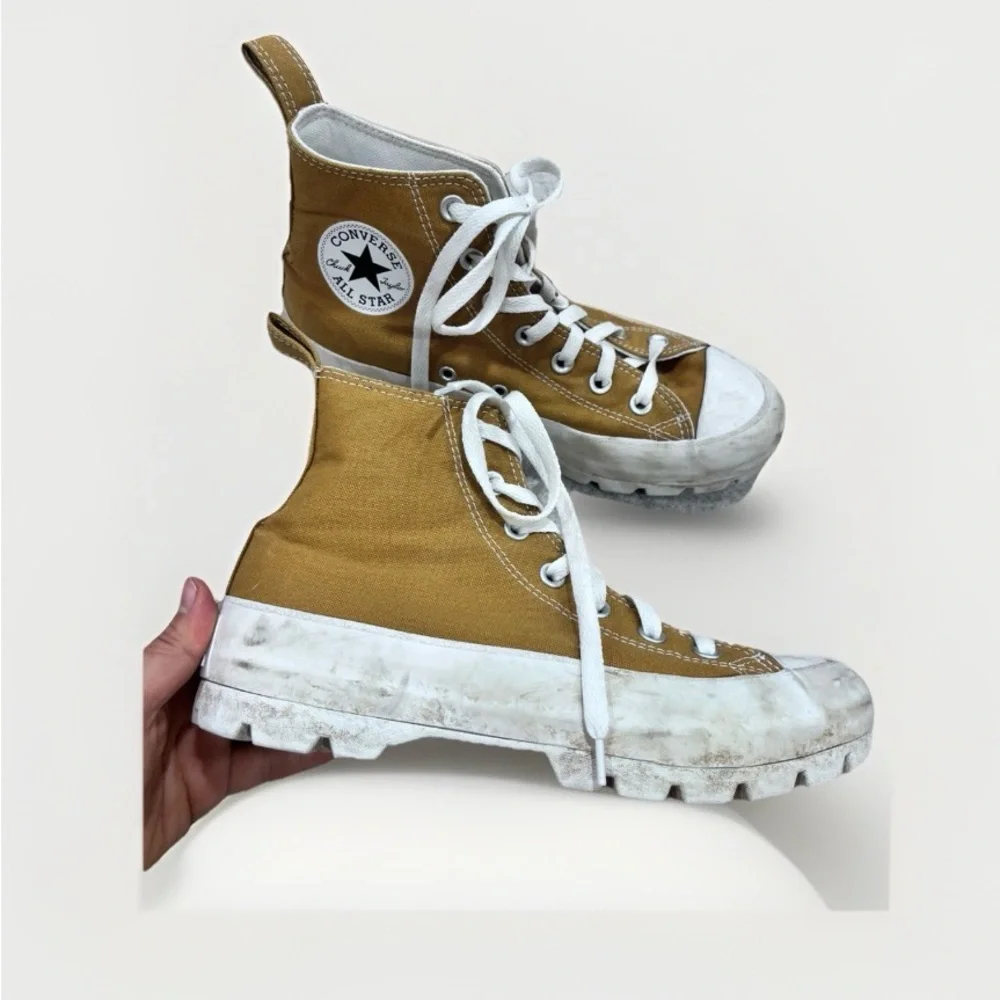 Converse Women's Chuck Taylor All Star Lugged 2.0 Platform Shoes A02565C Clay - Picture 1 of 8